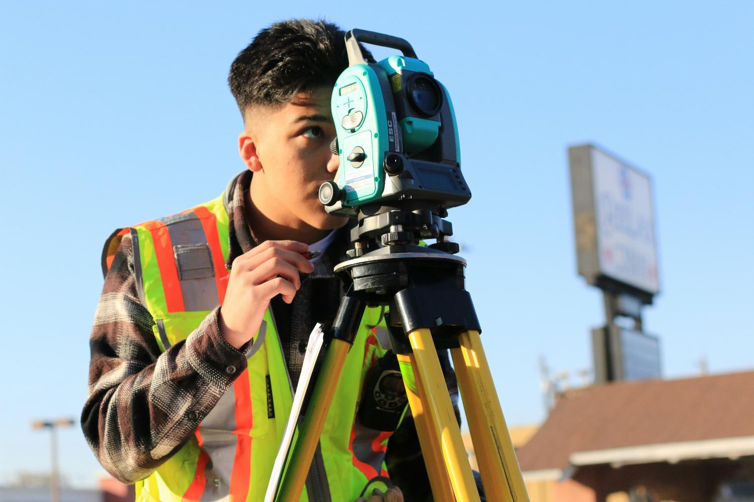 Surveyor using a measuring device